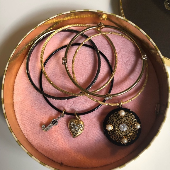 🚫SOLD🚫Juicy Couture Set Of 5 Bangles - Picture 2 of 8